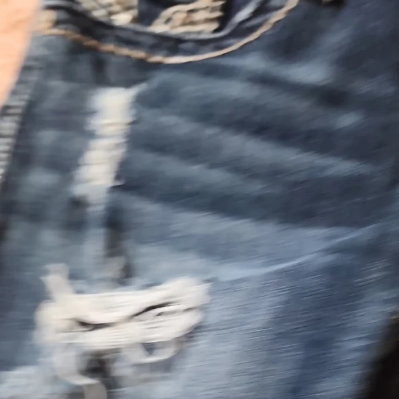 Vigoss Blue Jean Shorts Distressed Cut-Off Hem - Picture 10 of 11